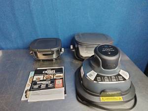 lot 32 image: Ninja Crispi Portable Cooking System.