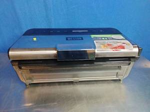 lot 40 image: Weston brand vacuum sealer machine