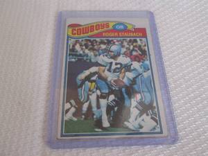 lot 63 image: 1977 Topps Roger Staubach Card...
