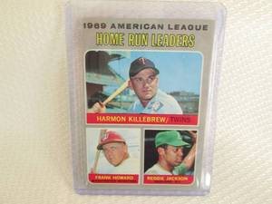 lot 76 image: 1970 Topps Killebrew & Jackson Home...