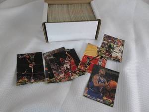 lot 83 image: 1992-93 Stadium Club Basketball Car...