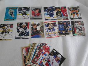 lot 116 image: Assorted Hockey  Cards...