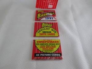 lot 140 image: 1991 Toops Baseball Rack Pack...