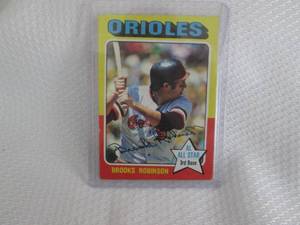 lot 142 image: 1975 Topps Brooks Robinson Card...