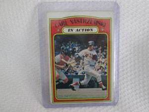 lot 153 image: 1972 Topps Carl Yastrzemski In Acti...