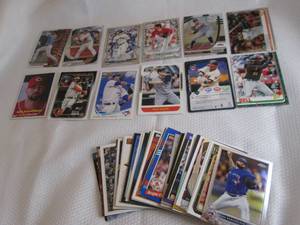 lot 359 image: Assorted Star Basball Cards...