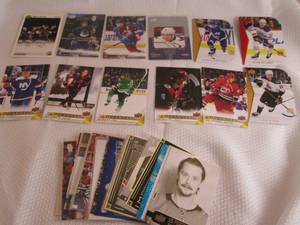 lot 395 image: Assorted Hockey Cards...