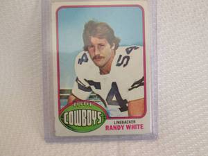 lot 438 image: 1976 Topps Randy White Rookie Card...