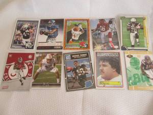 lot 439 image: Football Rookie Cards...