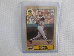lot 463 image: 1987 Topps Barry Bonds Rookie Card...