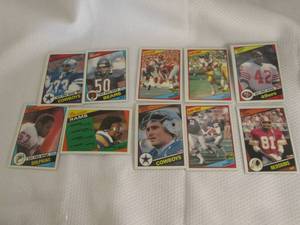 lot 471 image: 1984 Topps Football Cards...