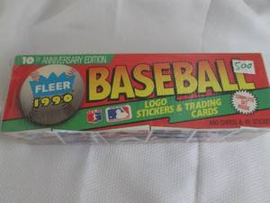 lot 500 image: 1990 Fleer Baseball Card Set...