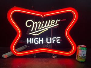 lot 76 image: Miller High Life neon sign