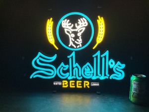 lot 91 image: Schells Beer stag head