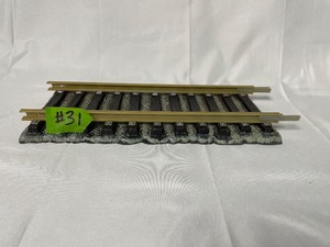 lot 31 image: Jim Beam train cars and tracks -track
