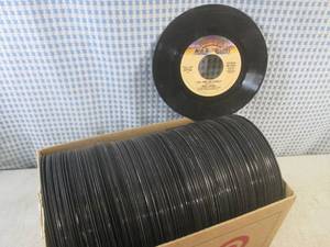 lot 28 image: (BS) Assortment of Vintage 45 RPM R...