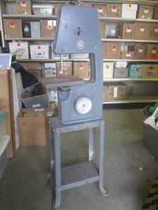 lot 45 image: (FRNT) RockwellDelta Floor Band Sa...