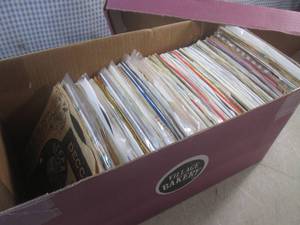 lot 76 image: (A-3) Assorted 45 RPM Records...