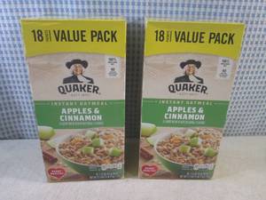 lot 158 image: (B-2) 2 Boxes of Quaker Apples & Ci...