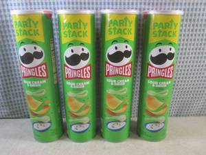 (B-2) 4 Party Stack Size Pringles S...