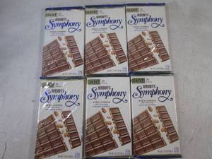 lot 190 image: (B-2) 6 Giant 25pc Hersheys Sympho...