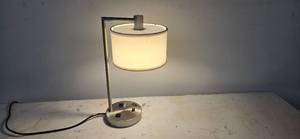 lot 17 image: Bedside Lamp from a shutdown Hotel
