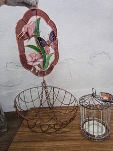 lot 28 image: Hanging basket and a bird cage