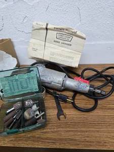 lot 39 image: Craftsman Commercial Grinder