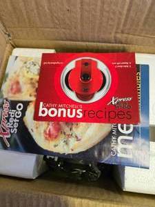 lot 60 image: Redi, Set, Go cooking tool