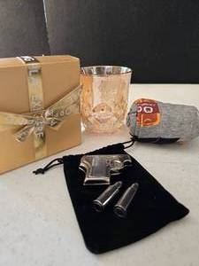 lot 87 image: Super Grandpa gift