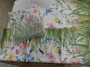 lot 69 image: 2 Tablecloths 60 x 60...