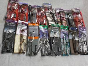 lot 209 image: 16 pair Readers Glasses -variety of...