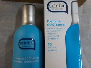 lot 230 image: 3 Skin Fix Foaming Oil Cleansers 3....