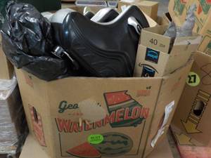 lot 250 image: Pallet of unclaimed from previous a...