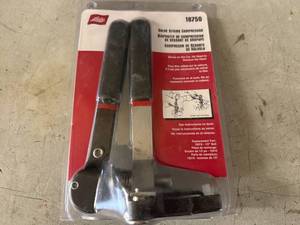 lot 14 image: Lisle Valve Spring Compressor