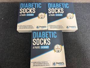 lot 40 image: 3 X 4Ct Pack Of Diabetic Socks