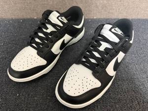 lot 68 image: Nike Dunk Lows - Mens 7 Womens 8.5