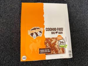 lot 164 image: 12 Pack Of Peanut Butter Chocolate Chip Bars