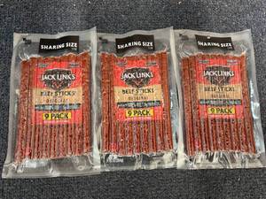 lot 233 image: 3 Packs Of Jack Links Beef Sticks