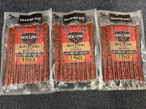 lot 234 image: 3 Packs Of Jack Links Beef Sticks