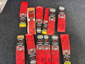 lot 245 image: 12 Jack Links Beef Sticks