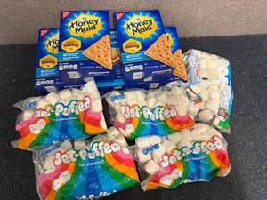 lot 256 image: 5 Boxes Of Graham Crackers And Marshmallows
