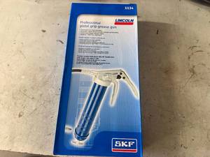 lot 6 image: Lincoln Professional Pistol Grip Grease Gun