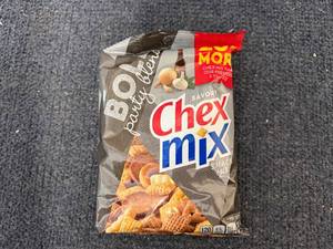 lot 149 image: 8 Pouches Of Chex Mix Bold Party