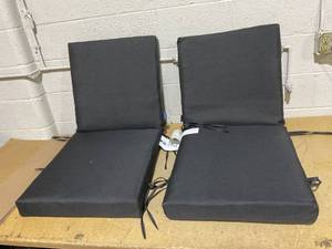 lot 113 image: LOT OF 2 ARDEN 44x20x3.5in 20- High back patio chair cushion