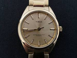 lot 51 image: Timex Highview Quartz Gold Dial Ladies Watch TW2V26200 32 mm (Slightly Used, Attachments Included (See Pics) Needs Repairs)