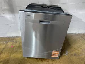 lot 19 image: Whirlpool 24 in. Fingerprint Resistant Stainless Steel Top Control 55 dBA Dishwasher
