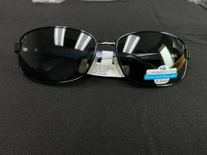 lot 53 image: Caribbean Sun Rxable Unisex Polarized Sport Sunglasses (May Have Minor Scratches)