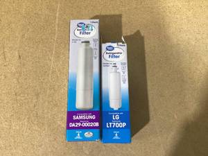 lot 364 image: LOT OF 2 Refridgerator Filters for Samsung and LG