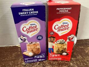 lot 149 image: Italian Sweet Creme and Peppermint Mocha Coffee Creamer